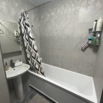 Продается 1-комнатная квартира, 40 м²