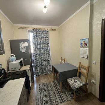 Продается 1-комнатная квартира, 40 м²