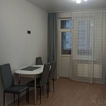 Сдается 1-комнатная квартира, 37,5 м²
