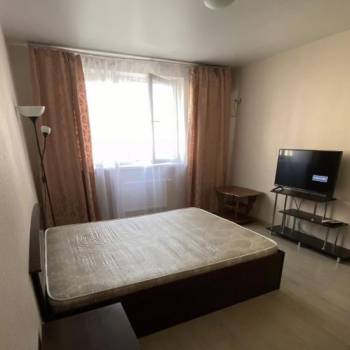 Сдается 1-комнатная квартира, 32 м²