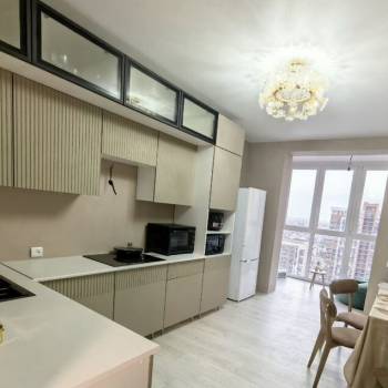 Сдается 2-х комнатная квартира, 70 м²