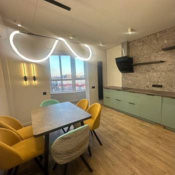 Сдается Многокомнатная квартира, 109 м²