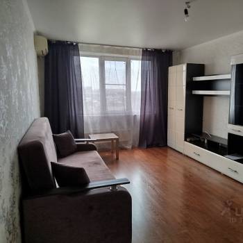 Сдается 1-комнатная квартира, 38 м²