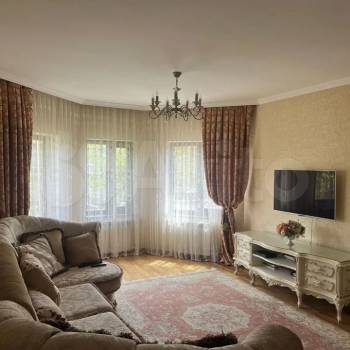 Продается Дом, 200 м²