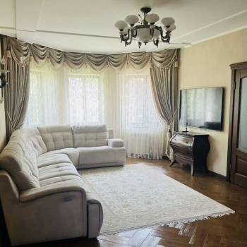 Продается Дом, 200 м²