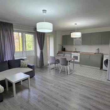 Продается Многокомнатная квартира, 75,9 м²