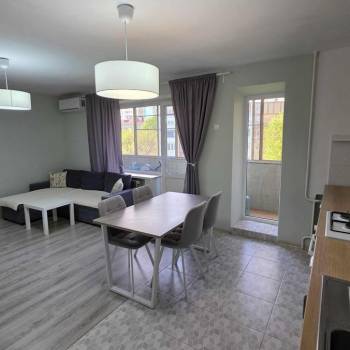 Продается Многокомнатная квартира, 75,9 м²