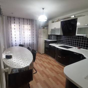 Сдается 2-х комнатная квартира, 61 м²