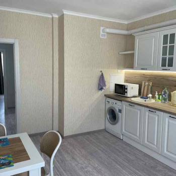 Сдается 2-х комнатная квартира, 64 м²