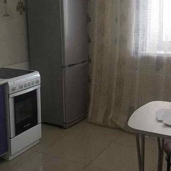 Сдается 1-комнатная квартира, 43 м²