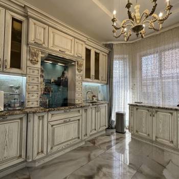 Продается Дом, 200 м²