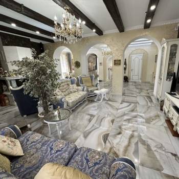 Продается Дом, 200 м²