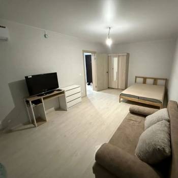 Сдается 1-комнатная квартира, 38 м²