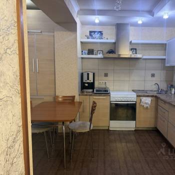 Сдается Многокомнатная квартира, 105 м²