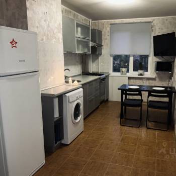 Продается Многокомнатная квартира, 74 м²