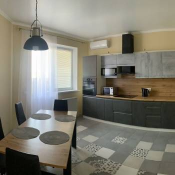 Сдается Многокомнатная квартира, 110 м²