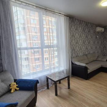 Сдается 1-комнатная квартира, 37 м²
