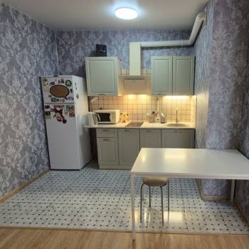 Сдается 1-комнатная квартира, 37 м²