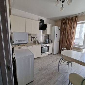 Сдается 2-х комнатная квартира, 56 м²