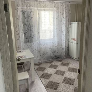 Сдается 1-комнатная квартира, 38 м²