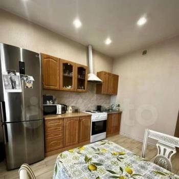 Продается 1-комнатная квартира, 40,4 м²