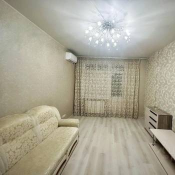 Продается 1-комнатная квартира, 40,4 м²