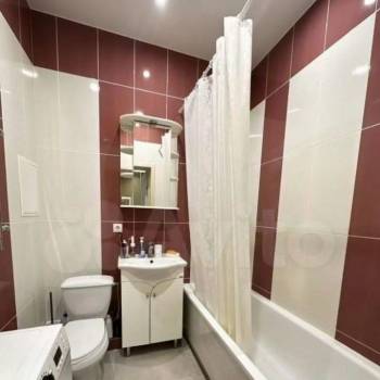 Продается 1-комнатная квартира, 40,4 м²