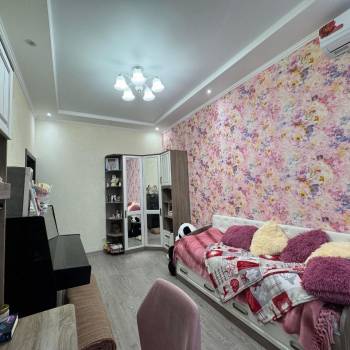 Продается Многокомнатная квартира, 115 м²