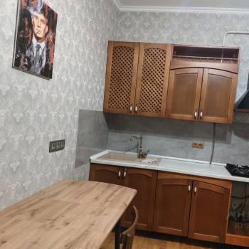 Сдается 1-комнатная квартира, 54 м²