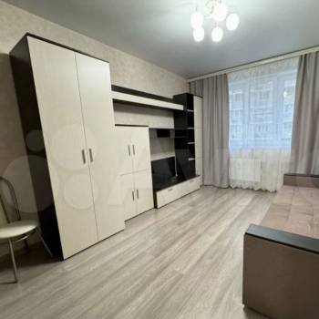 Продается 1-комнатная квартира, 37,4 м²