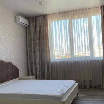 Сдается 2-х комнатная квартира, 80 м²