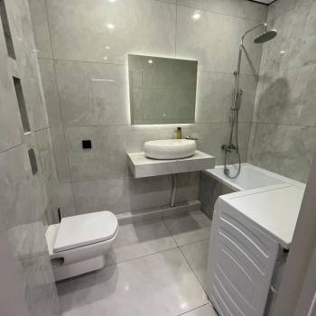 Продается 1-комнатная квартира, 63 м²