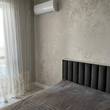 Продается 1-комнатная квартира, 63 м²