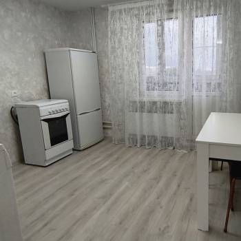 Продается 1-комнатная квартира, 38 м²
