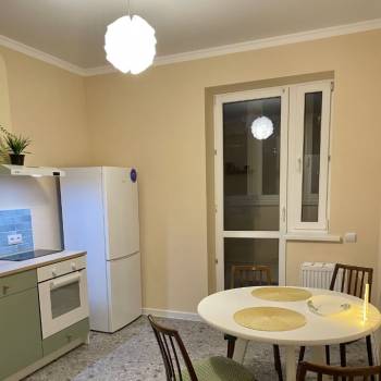 Сдается 1-комнатная квартира, 40 м²