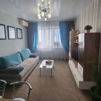 Продается 1-комнатная квартира, 46 м²