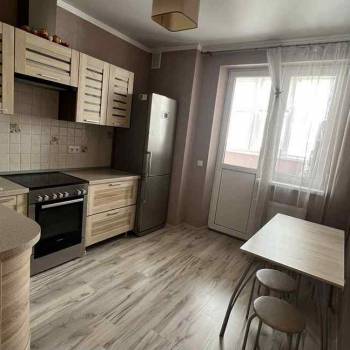 Сдается 1-комнатная квартира, 40 м²