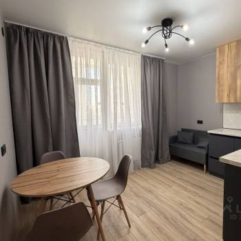 Сдается 1-комнатная квартира, 37 м²