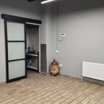 Сдается Нежилое помещение, 85 м²