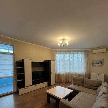 Сдается 2-х комнатная квартира, 67 м²
