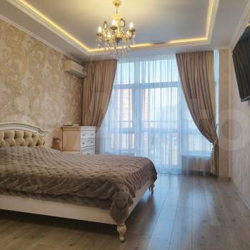 Сдается 1-комнатная квартира, 53 м²