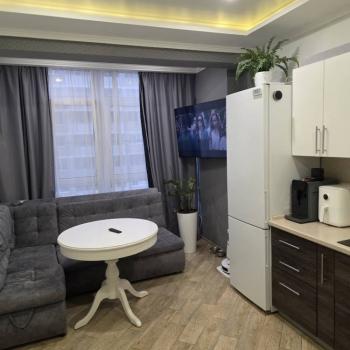 Продается 1-комнатная квартира, 45 м²