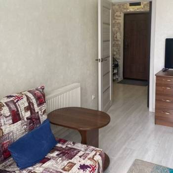 Продается 1-комнатная квартира, 40 м²
