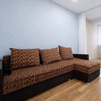 Продается 1-комнатная квартира, 63 м²