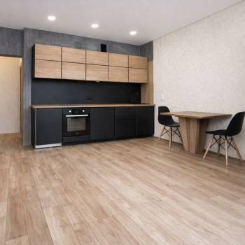 Продается 1-комнатная квартира, 63 м²