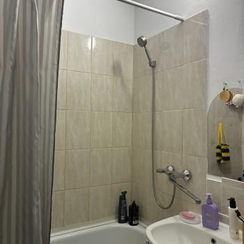 Продается 1-комнатная квартира, 38 м²
