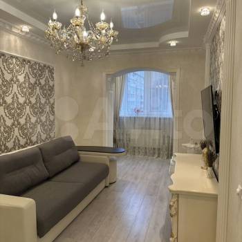 Продается 1-комнатная квартира, 41 м²