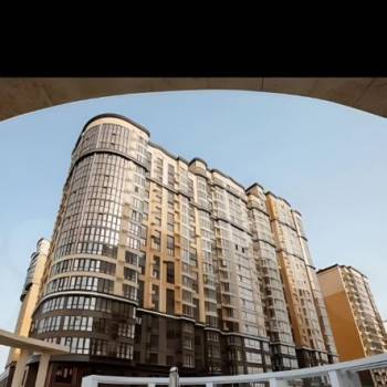 Сдается 2-х комнатная квартира, 75 м²