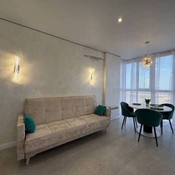 Сдается 2-х комнатная квартира, 73 м²