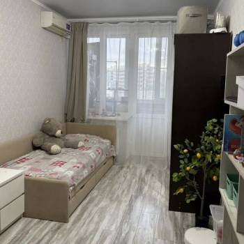 Продается 1-комнатная квартира, 38 м²